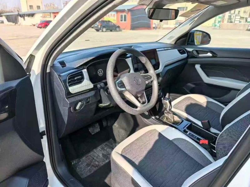 潍坊25年大众途岳4