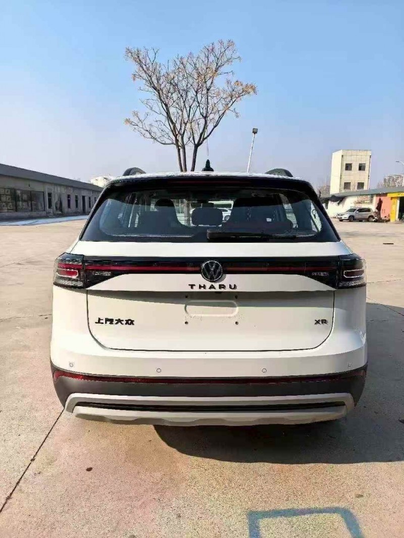 潍坊25年大众途岳8