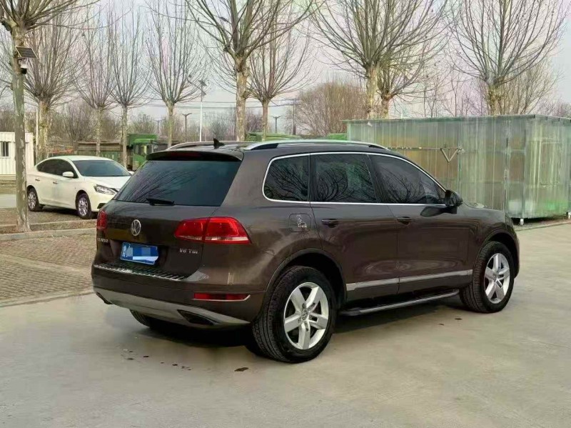 枣庄12年大众途锐7