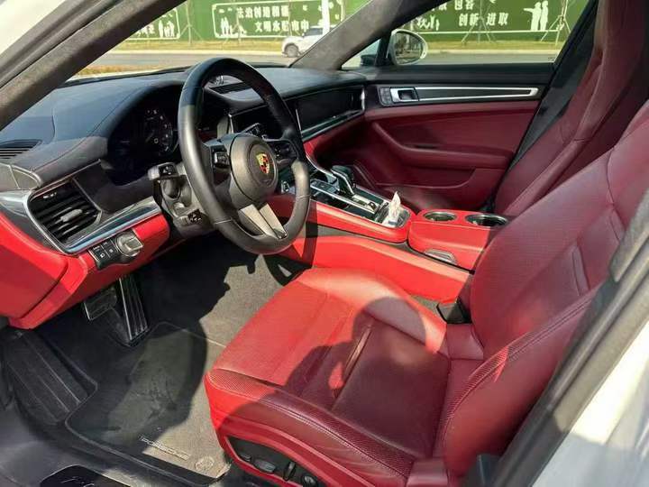 潍坊23年保时捷帕拉梅拉6