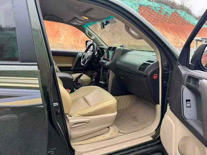 株洲13年丰田普拉多7