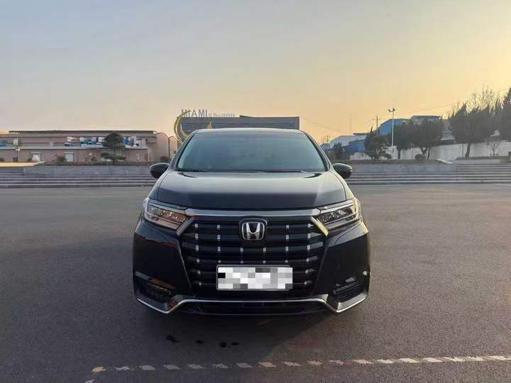 济宁23年本田艾力绅1