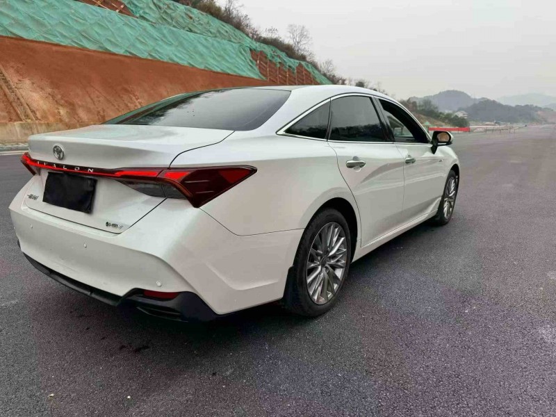 张家界25年丰田亚洲龙6