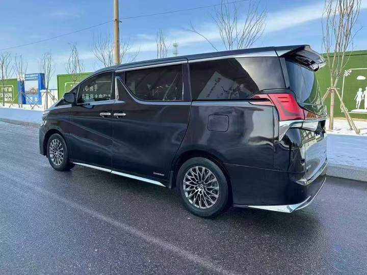 潍坊20年丰田威尔法3