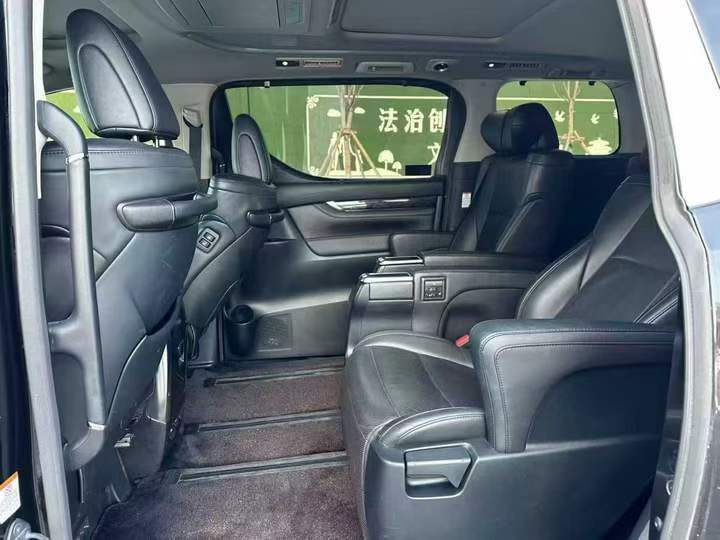 潍坊20年丰田威尔法7