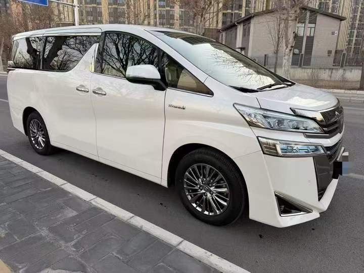 承德22年丰田威尔法2