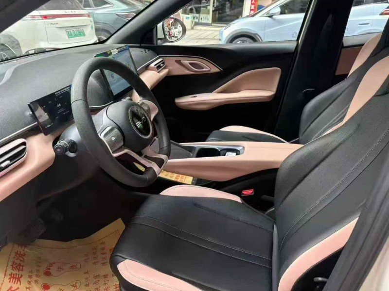 张家界25年比亚迪海鸥4