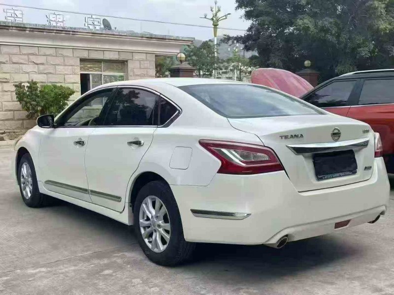 南平15年日产天籁7