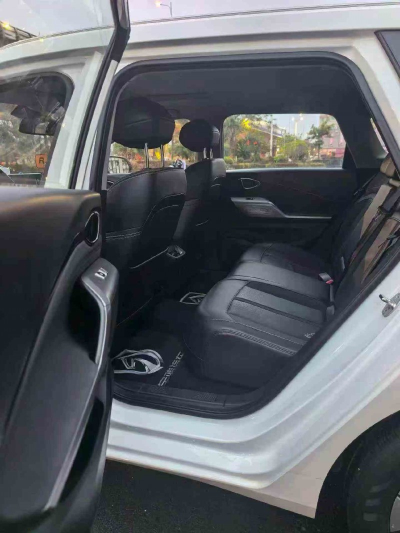 莆田22年宝骏Valli6