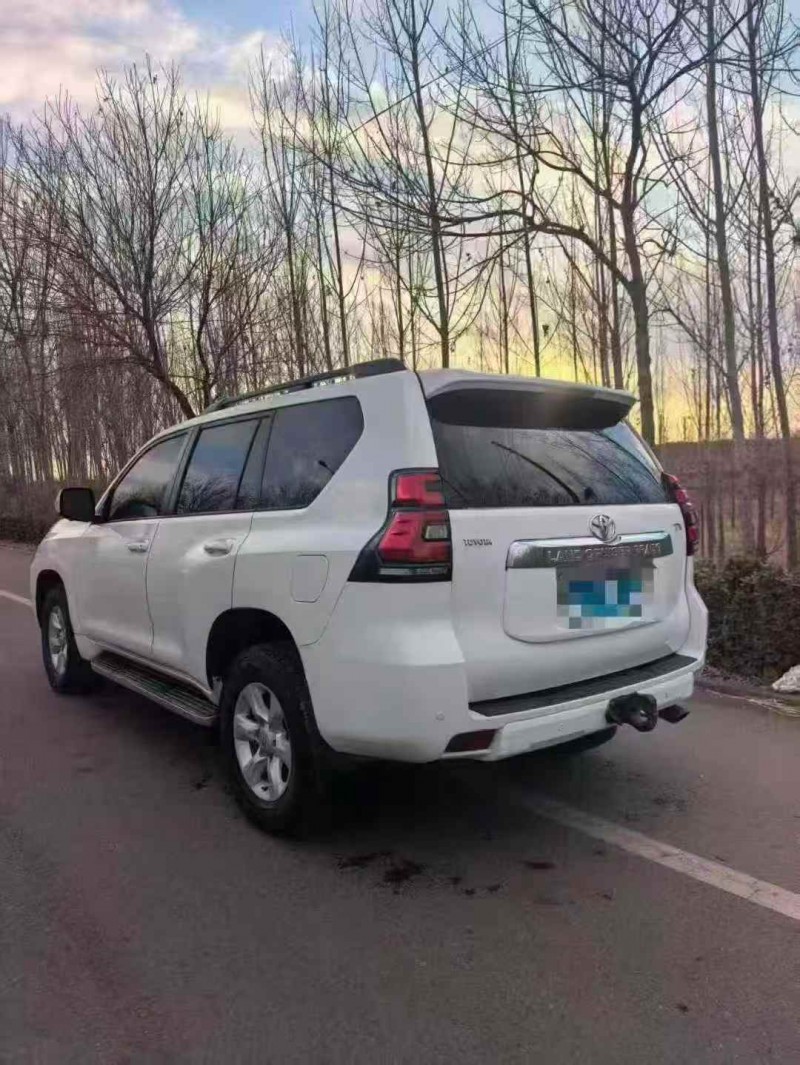 承德13年丰田普拉多7