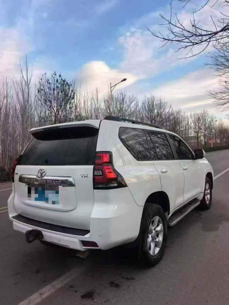 承德13年丰田普拉多8