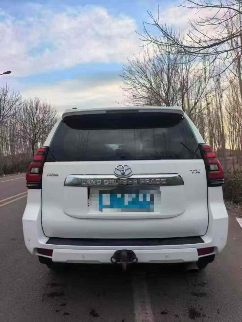 承德13年丰田普拉多9