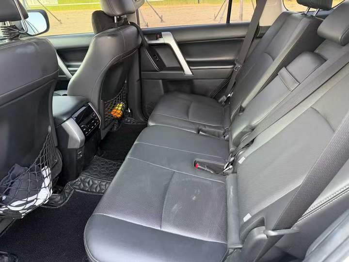 东营19年丰田普拉多4