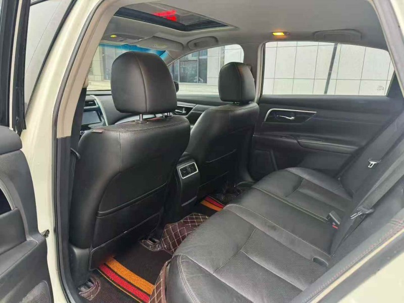 东营17年日产天籁6