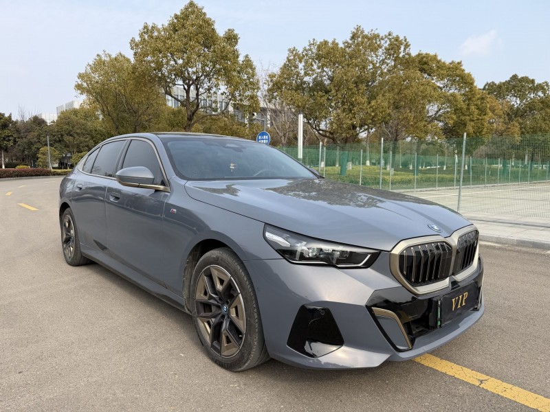 盐城25年宝马I53