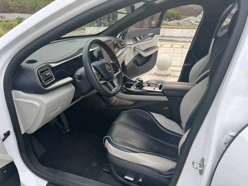 阳江22年比亚迪秦5