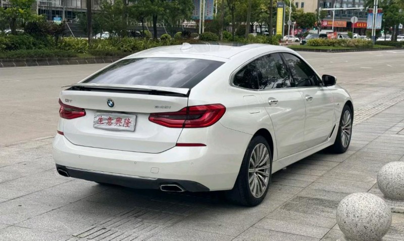 阳江18年宝马6系8