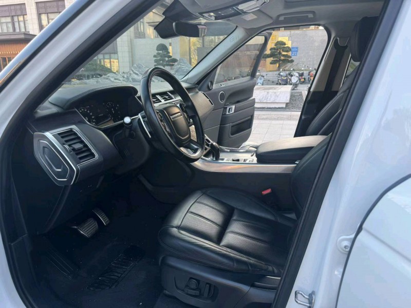 阳江18年路虎揽胜运动6