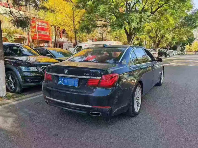 保山16年宝马7系6