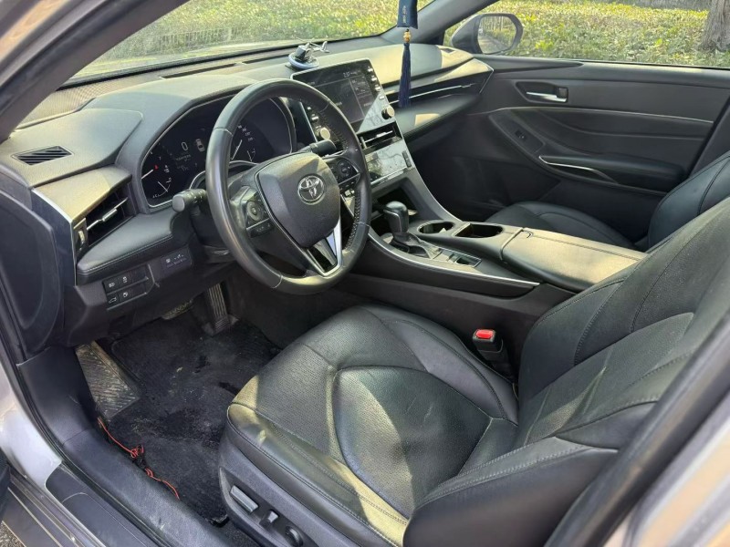 娄底21年丰田亚洲龙4