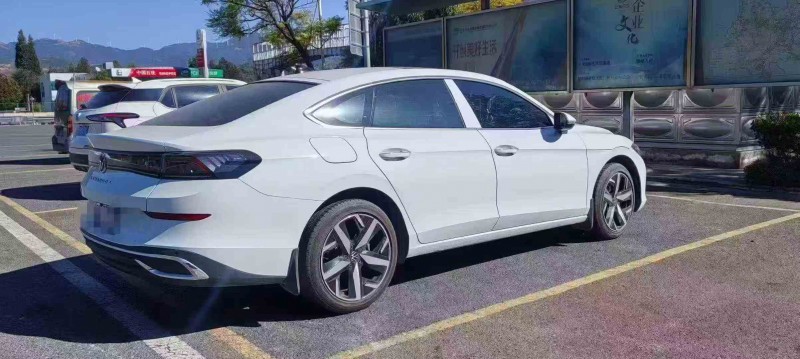 昭通25年大众凌渡7