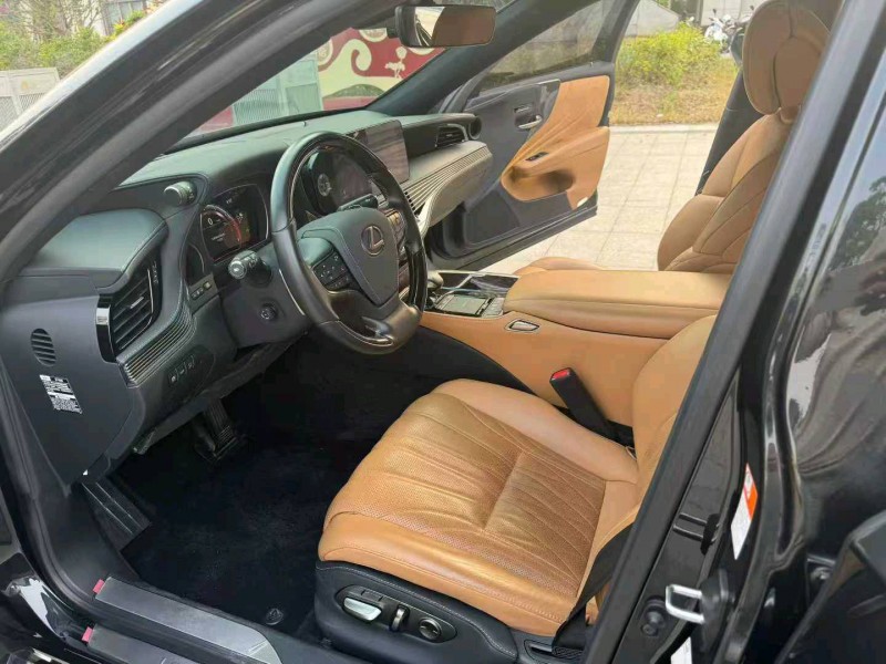 阳江23年雷克萨斯LS5