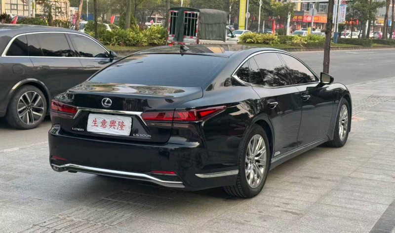 阳江23年雷克萨斯LS8