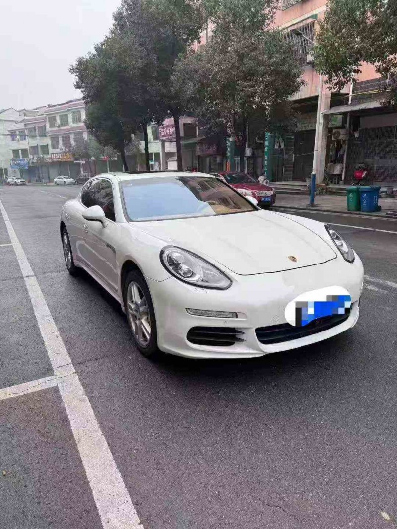 平顶山18年保时捷帕拉梅拉2