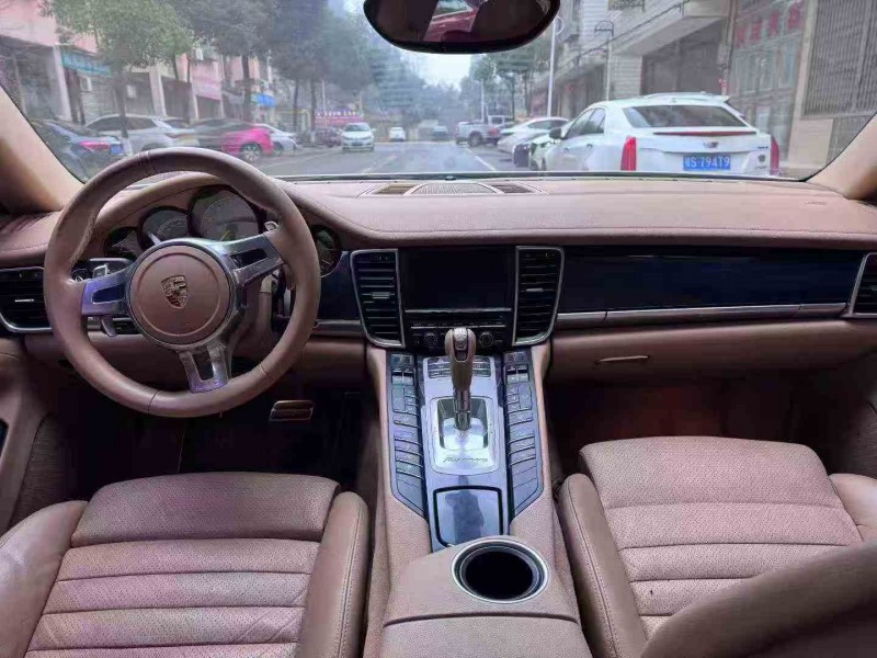 平顶山18年保时捷帕拉梅拉4