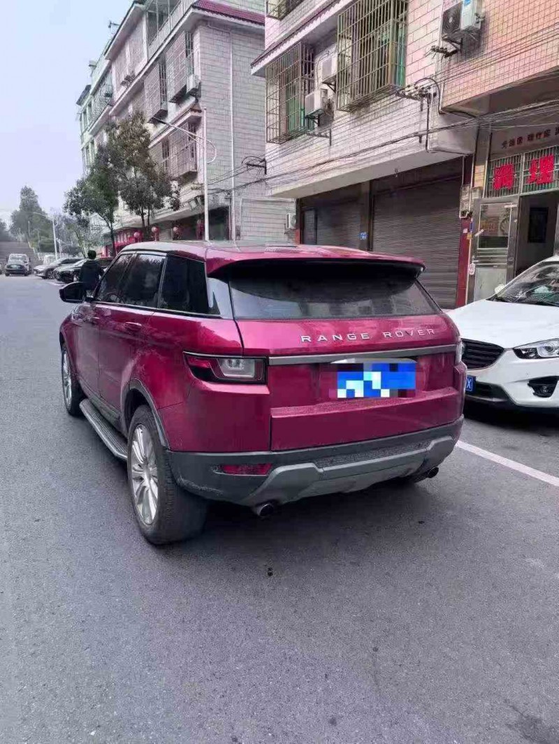 常德17年路虎极光5