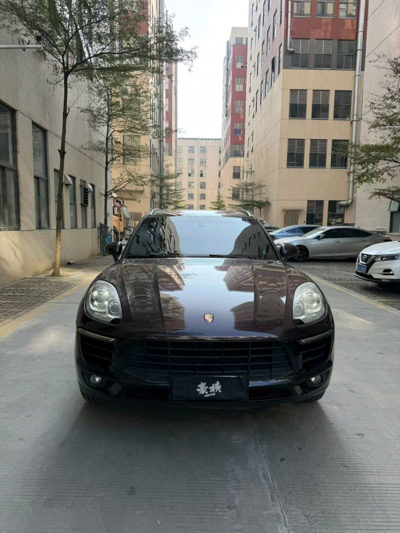 佛山15年保时捷Macan1