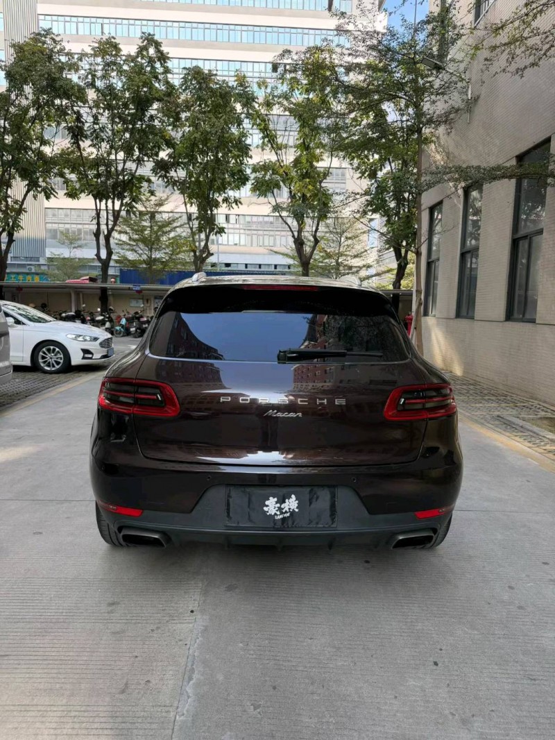 佛山15年保时捷Macan4