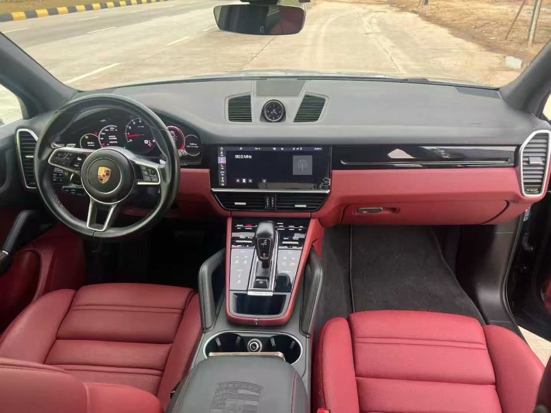 广州20年保时捷卡宴2