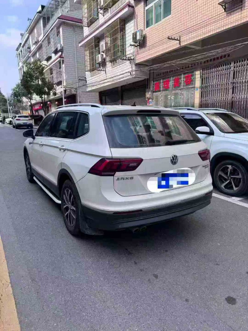 湘潭17年大众途观6