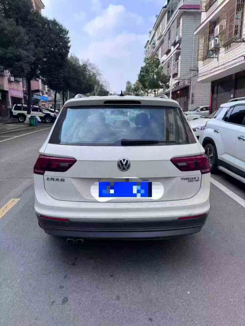 湘潭17年大众途观8