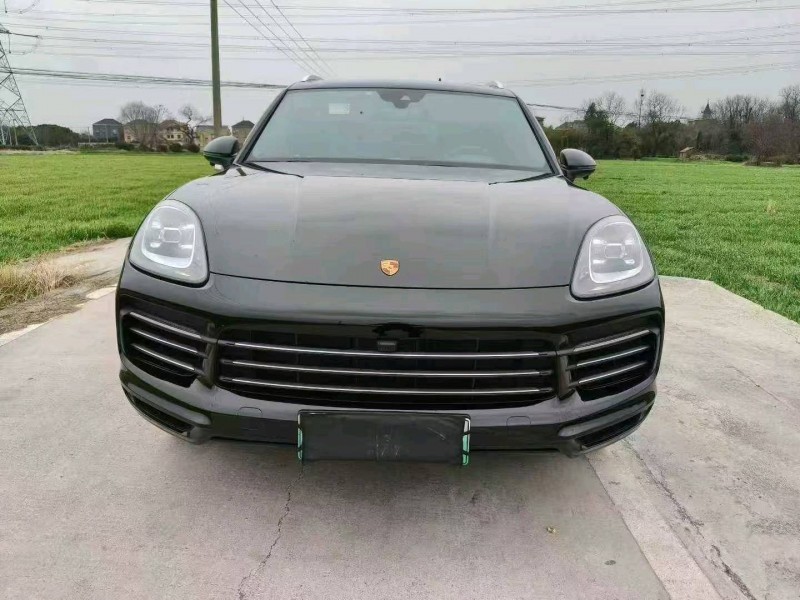 嘉兴21年保时捷卡宴1