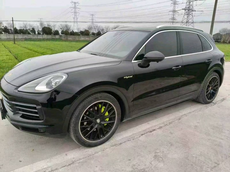 嘉兴21年保时捷卡宴2