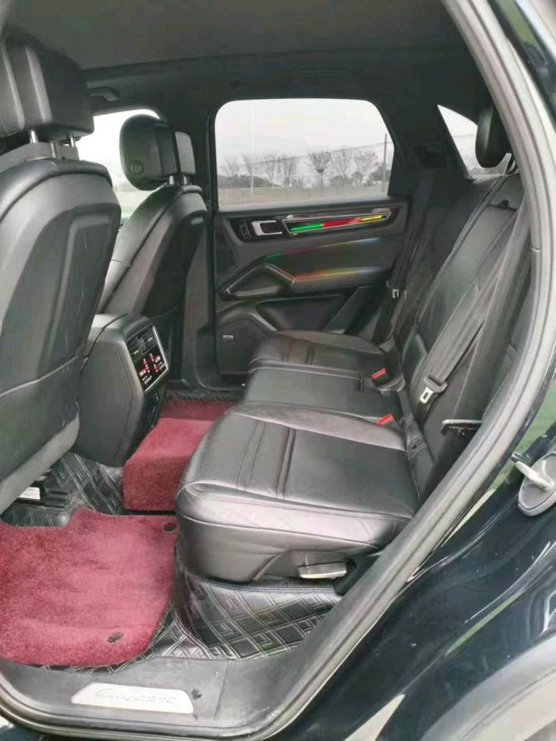 嘉兴21年保时捷卡宴4