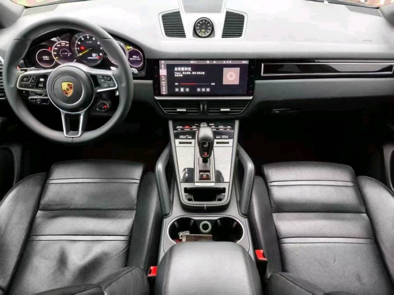 嘉兴21年保时捷卡宴5