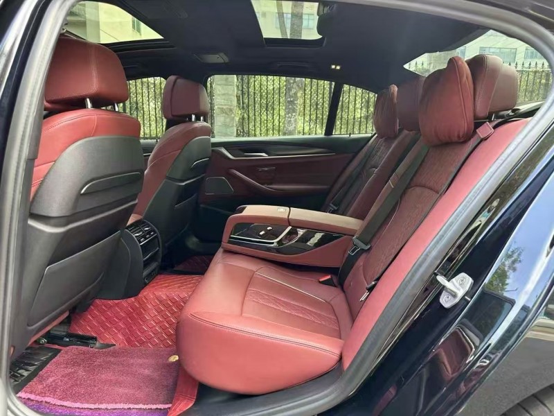 广州21年宝马5系4