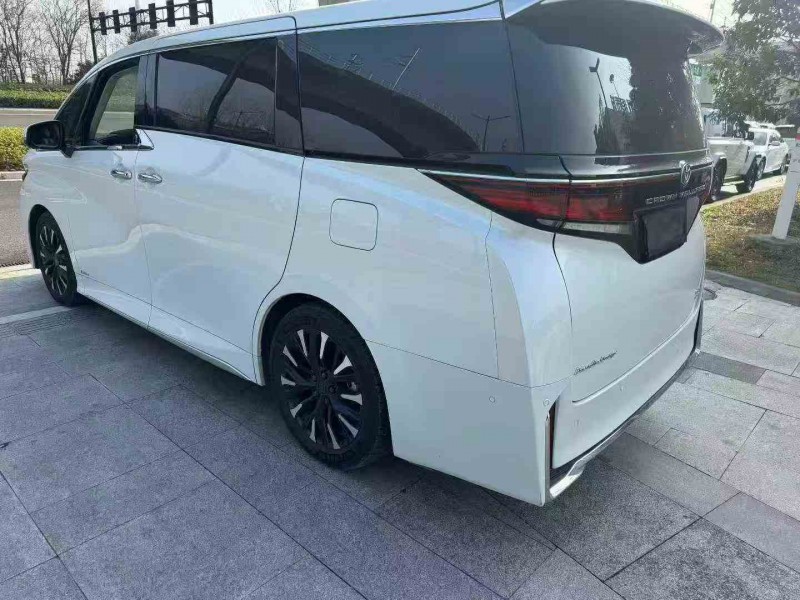 金华25年丰田威尔法6