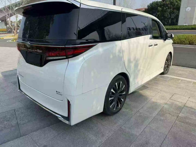 金华25年丰田威尔法7