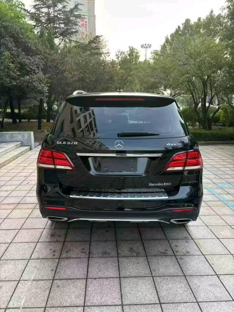 青岛16年奔驰CLE9