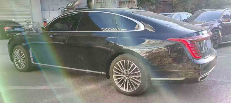 临沧23年红旗H97