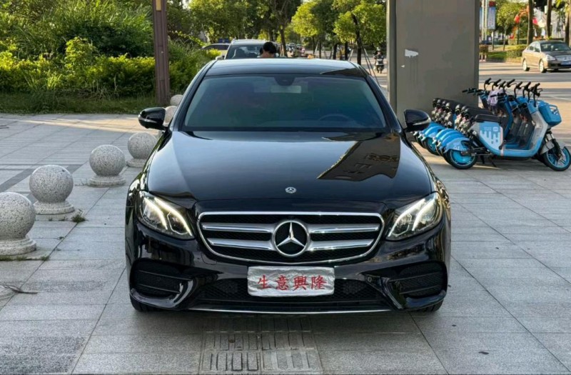 阳江19年奔驰E1