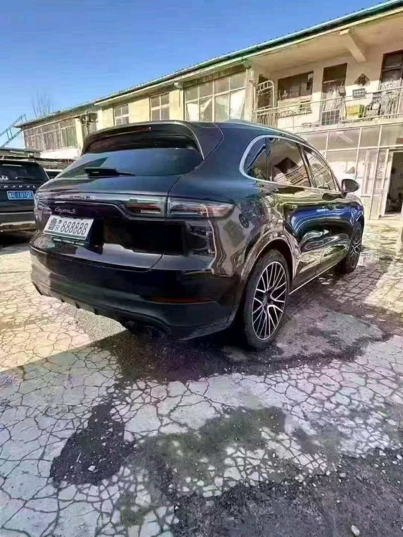 菏泽19年保时捷卡宴5