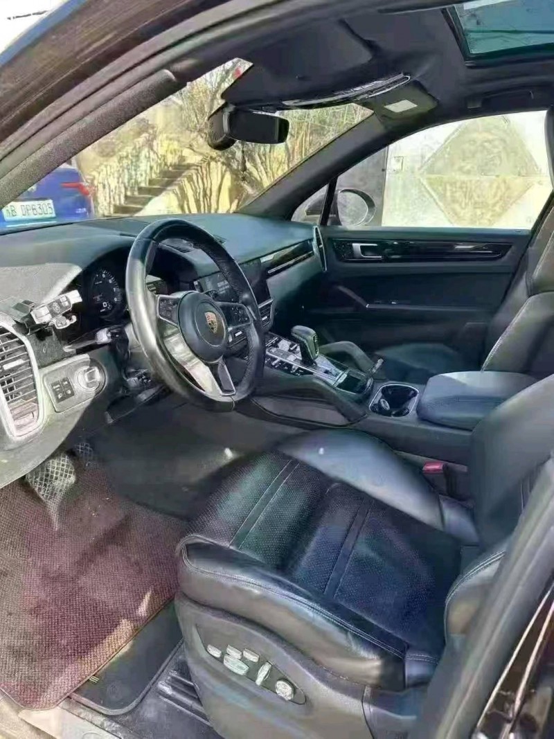 菏泽19年保时捷卡宴7