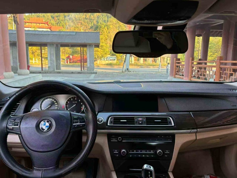 重庆13年宝马7系6