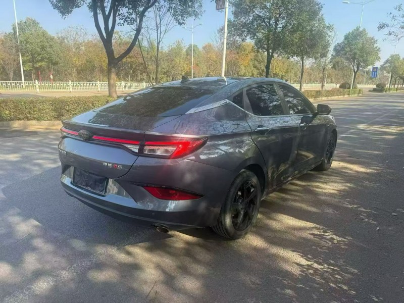 娄底23年江淮思皓8