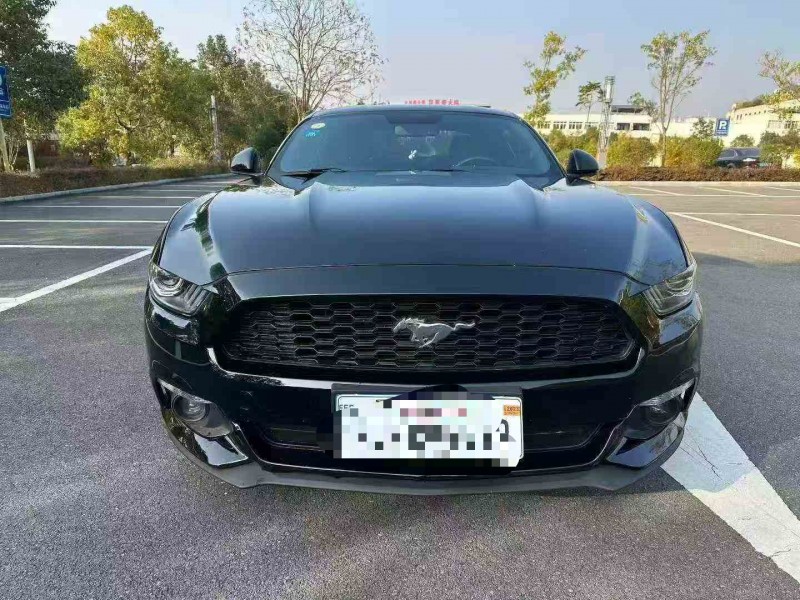 重庆18年福特野马1